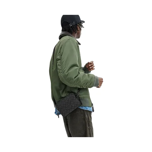 Zipped Leather Messenger Bag