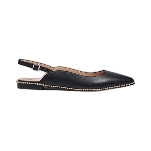 Pointed Flat Shoes