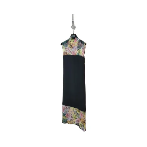 Sleeveless Dress