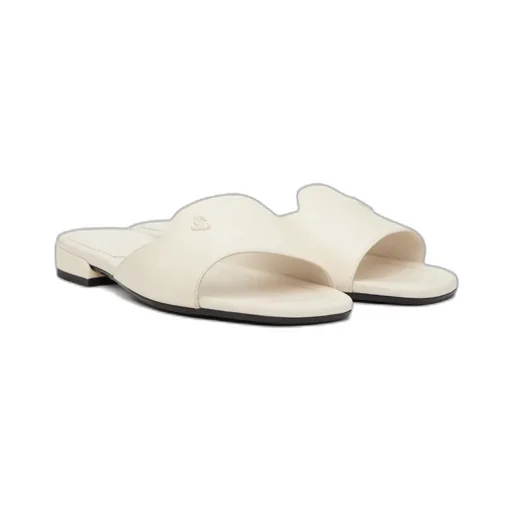 Dina Slippers