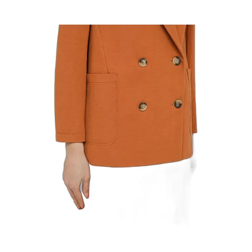 Single-Breasted Tailored Blazer