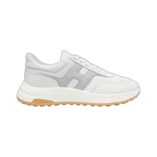 Hyperlight Lace-Up Sneakers
