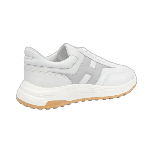 Hyperlight Lace-Up Sneakers