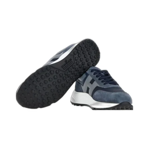 Hyperlight Lace-Up Sneakers
