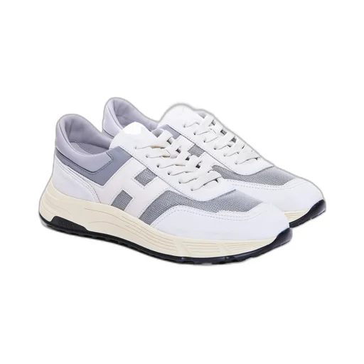 Hyperlight Lace-Up Sneakers