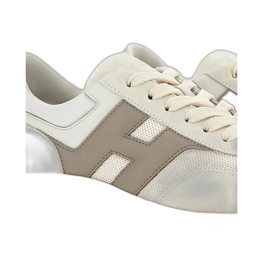 Hyperlight H-Stripe Sneakers