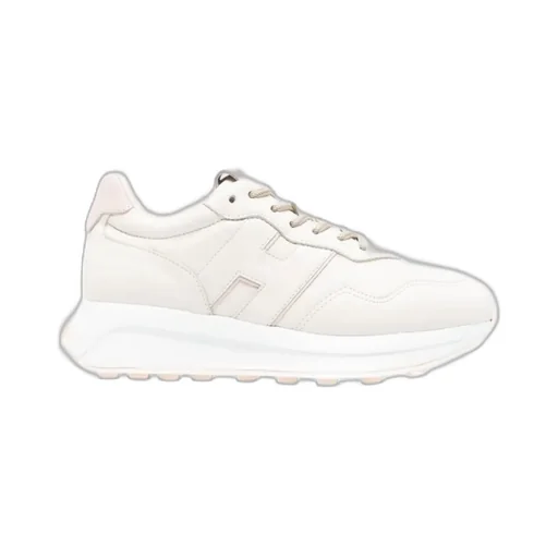 H641 Lace-Up Sneakers