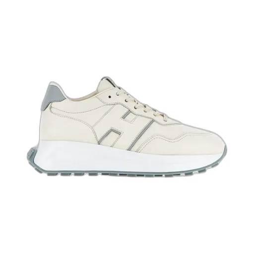 H641 Low-Top Sneakers
