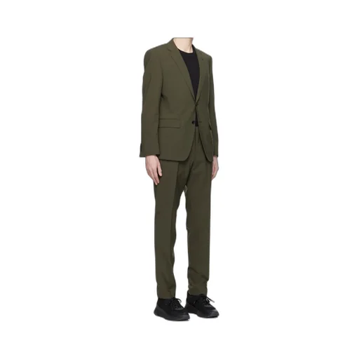 Long-Sleeved Suit
