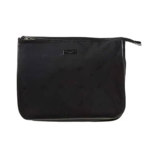 Zipper Clutch