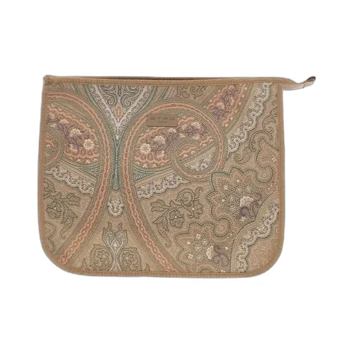 Zipper Clutch