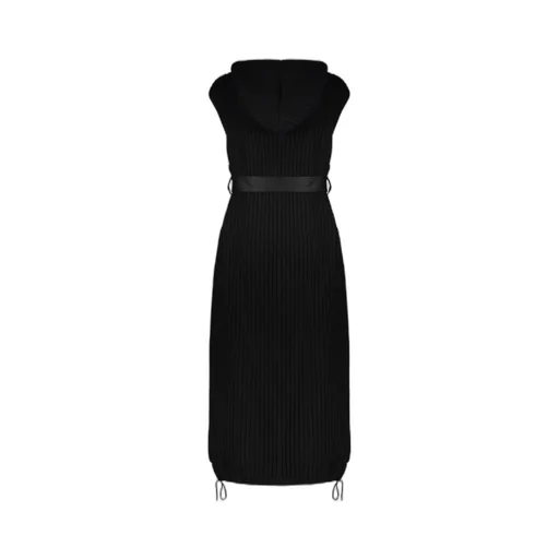 Sleeveless Coat
