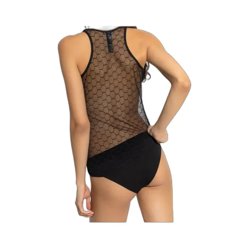 Round-Neck Vest