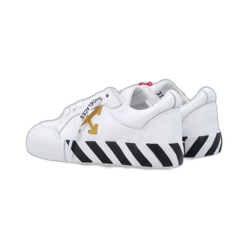 Vulcanized Leather Low-Top Sneakers