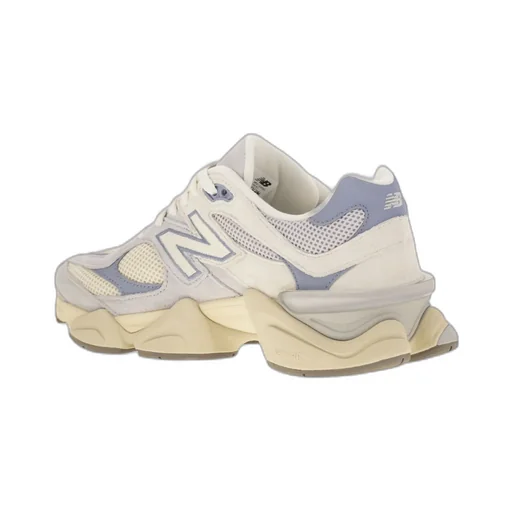 9060 Lace-Up Sneakers