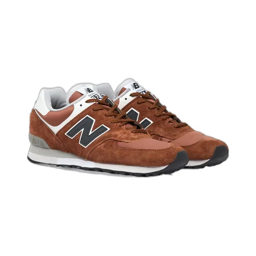 576 Lace-Up Sneakers