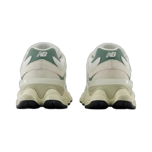9060 Chunky Sneakers