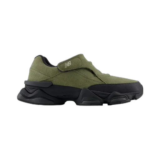 8040 Round-Toe Sneakers