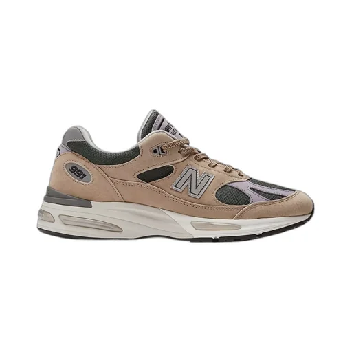 991V2 Lace-Up Sneakers