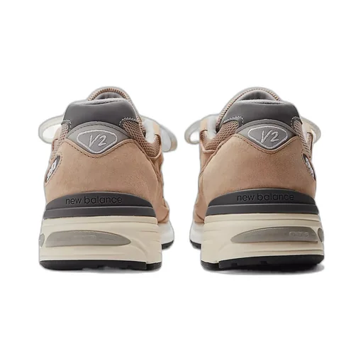 U991V2 Lace-Up Sneakers
