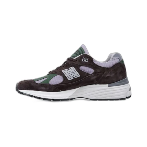 991V2 Lace-Up Sneakers