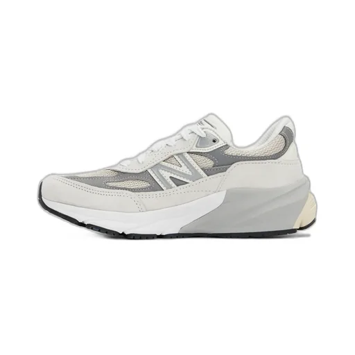 990V6 Sneakers