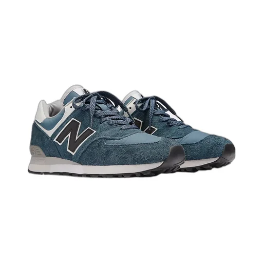 576 Lace-Up Sneakers