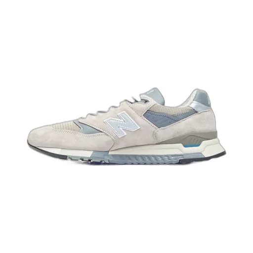 Round-Head Sneakers