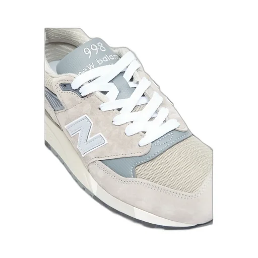 Round-Head Sneakers
