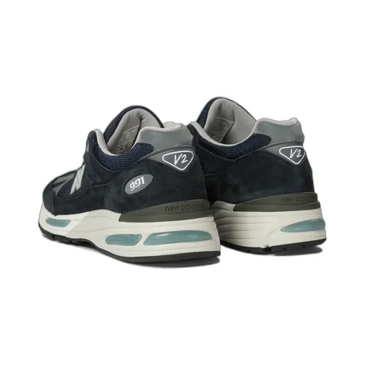 Round Toe Lace-Up Sneakers