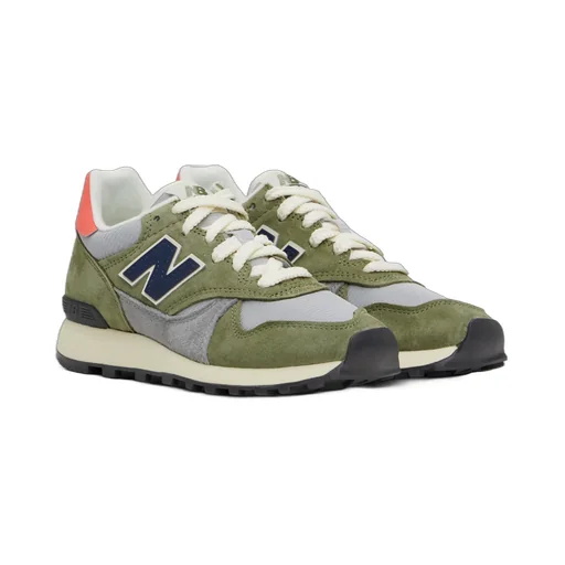 475 Sneakers