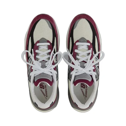 990V4 Lace-Up Sneakers