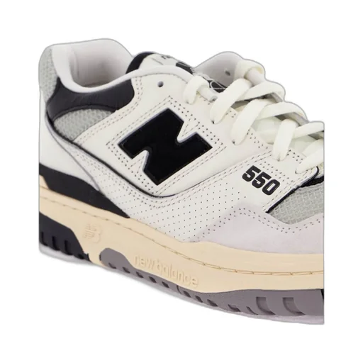 550 Lace-Up Sneakers