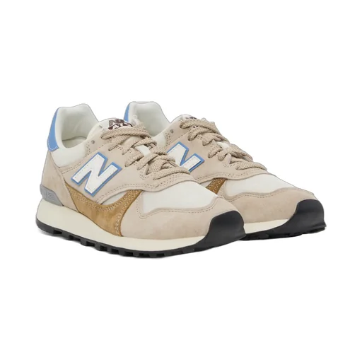 475 Lace-Up Sneakers