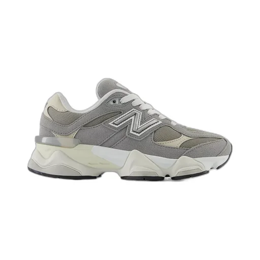 9060 Sneakers