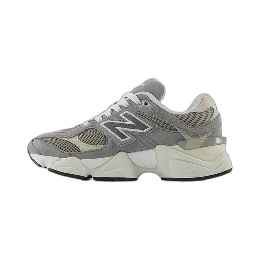 9060 Sneakers
