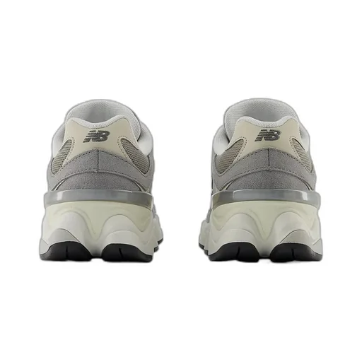 9060 Sneakers