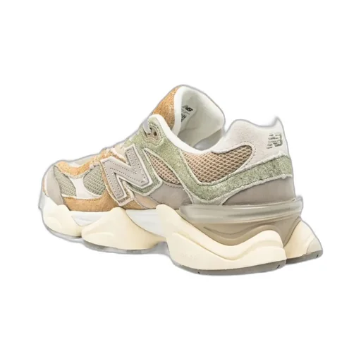 9060 Lace-Up Sneakers