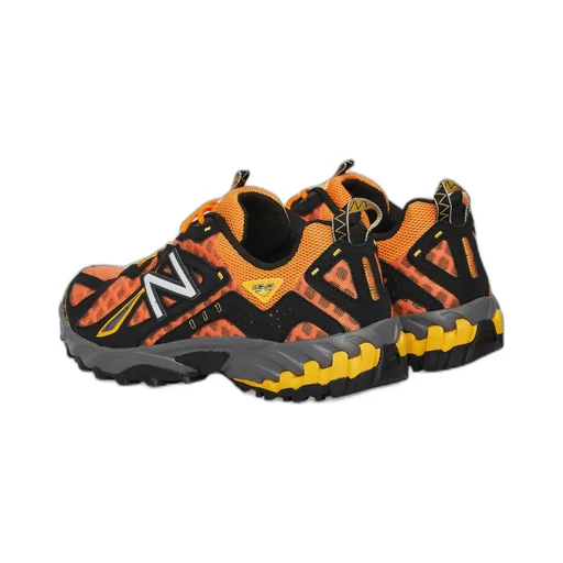 610V1 Panelled Lace-Up Sneakers