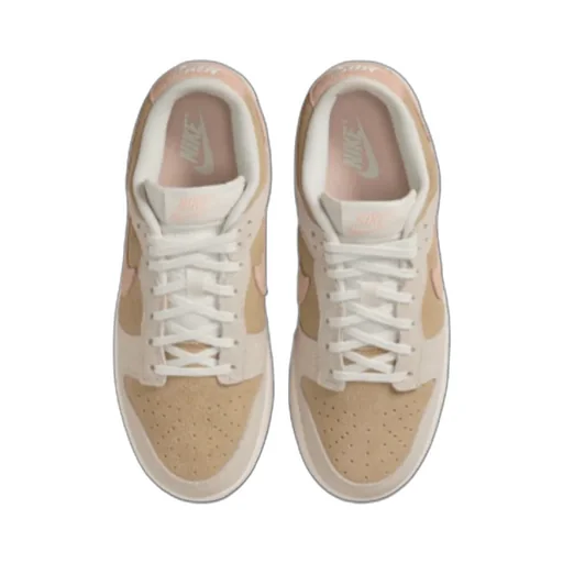 Dunk Low Sneakers