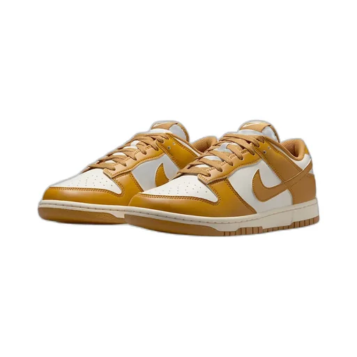 Dunk Retro Low-Top Sneakers