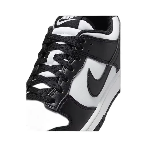 Dunk Low Sneakers
