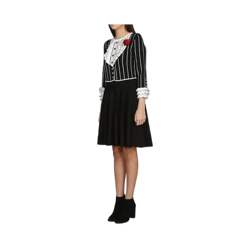 Wrinkled Round-Necked Dress