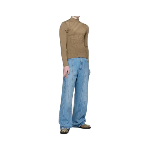 Water-Washed Large-Scale Spiral Denim Jeans