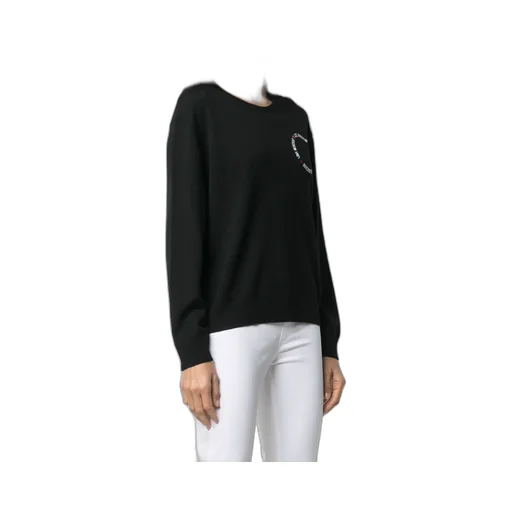 Chest Logo Pullover