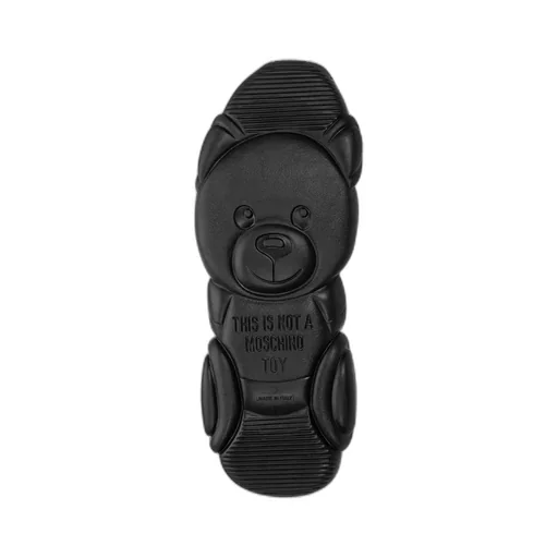 Round-Head Sneakers