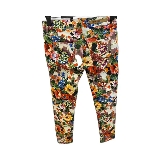 Multi-Pocket Jeans