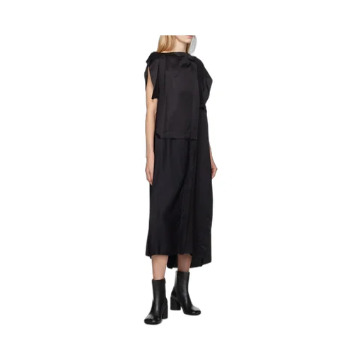 Single-Sleeved Crewneck Maxi Dress