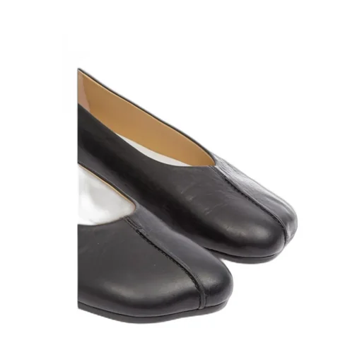 Stitch-Out Asymmetric Toe Ballerina Shoes