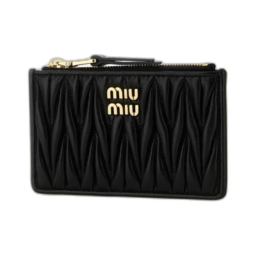 Matelassé Zipped Wallet